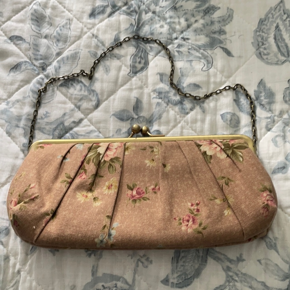 Vintage clutch